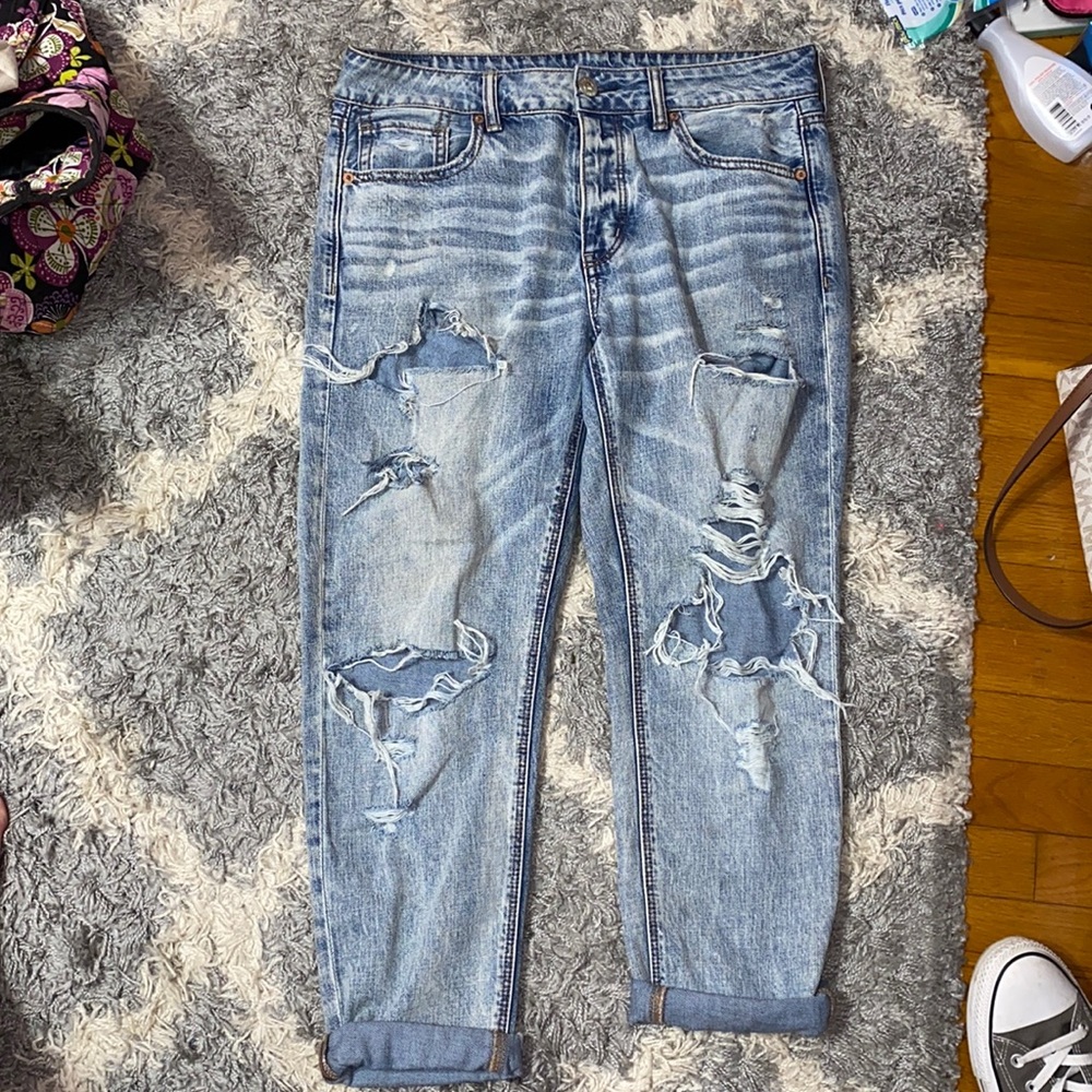 Women’s American Eagle Mom Jeans